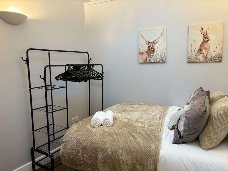 The Urban Retreat 4bdr Sleep 14 Casa vacanze *